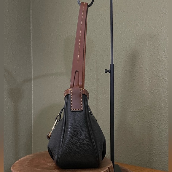 DOONEY & BOURKE DERBY PEBBLE LEATHER SHOULDER BAG - Picture 5 of 16